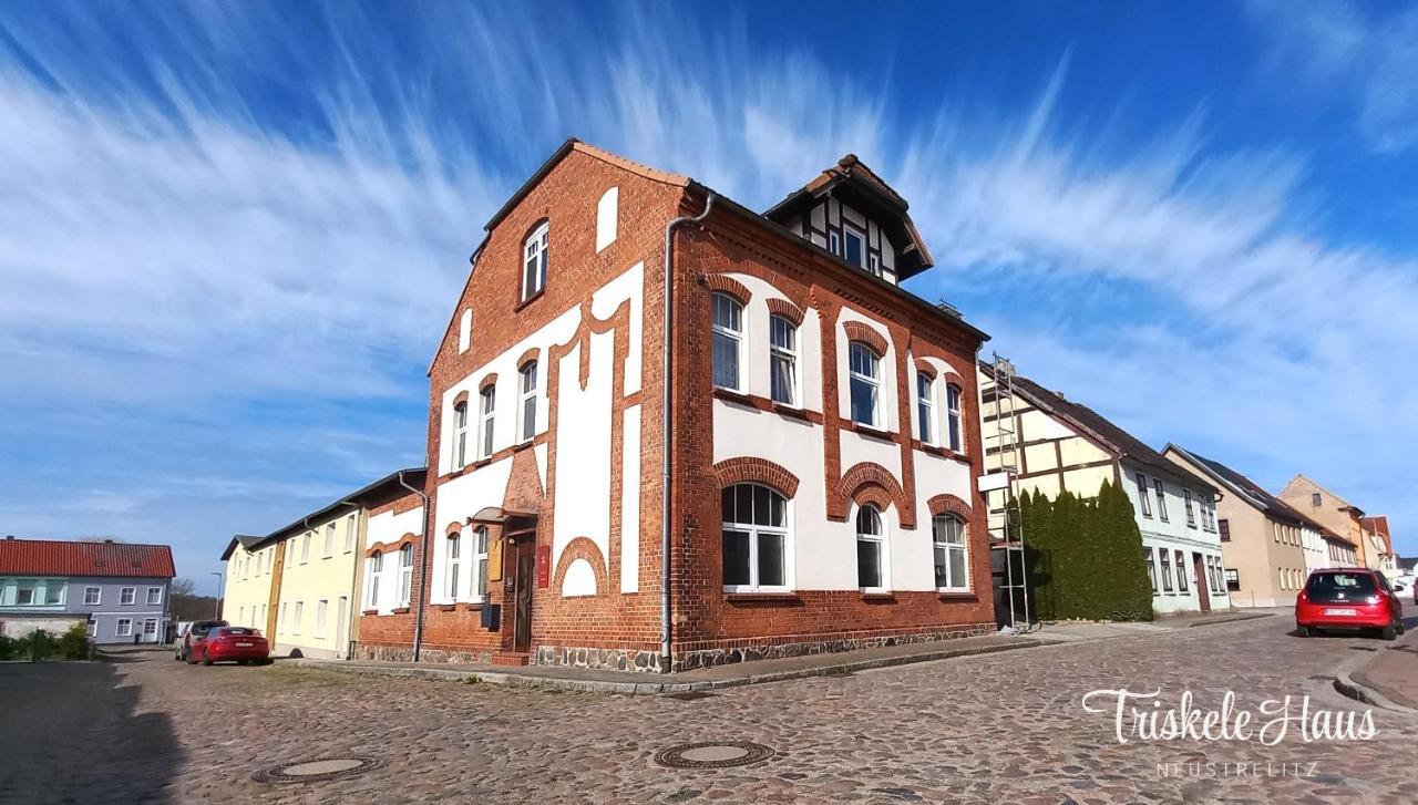 Triskele Haus - Oekologisches Gaestehaus Der Heilstaette Strelitz Neustrelitz Esterno foto